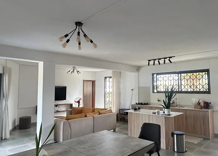Pereybere Retreat - Seasons Break 3 Bedroom Apartment