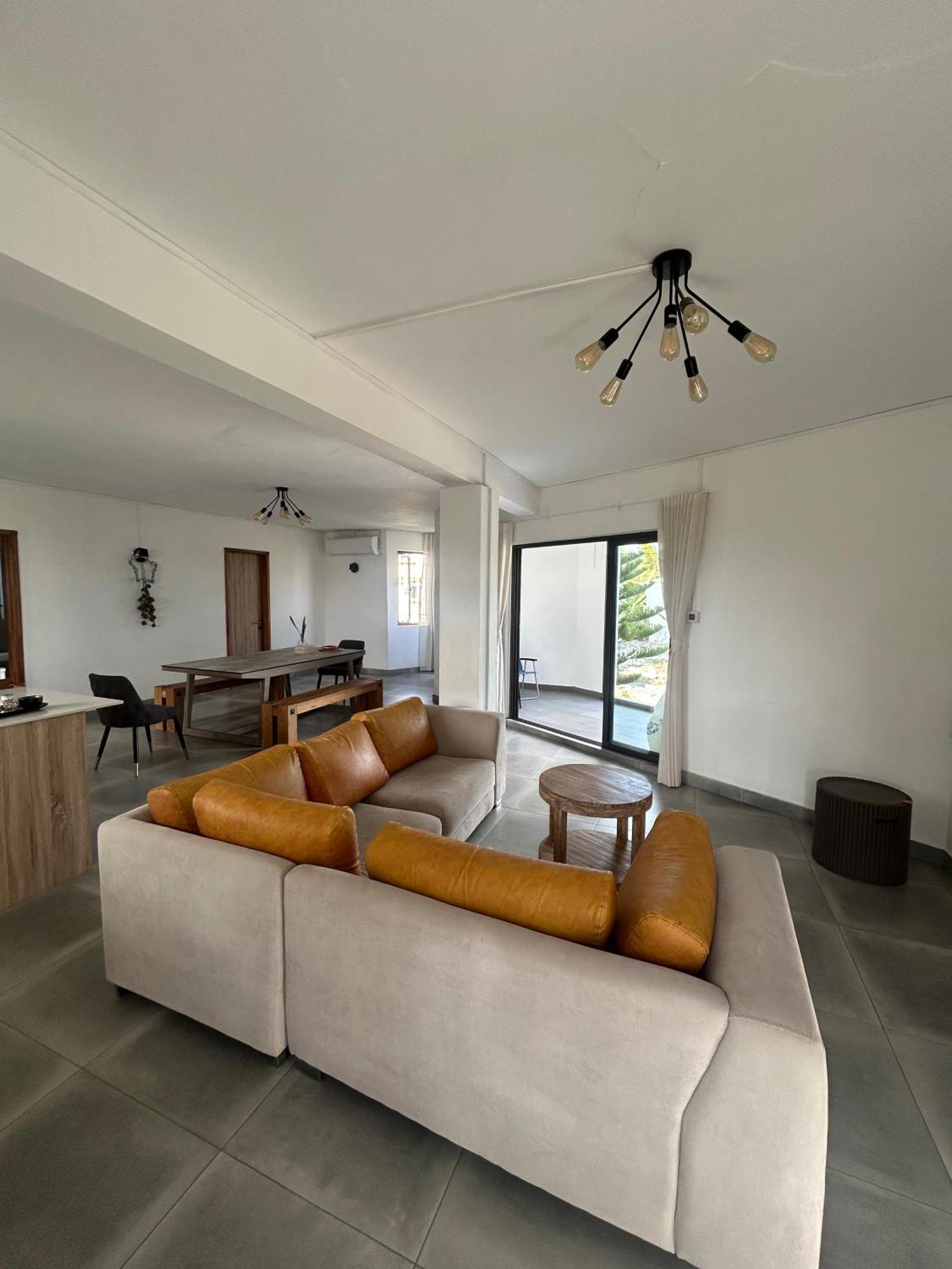 Pereybere Retreat - Seasons Break 3 Bedroom Apartment Pereybere Beach